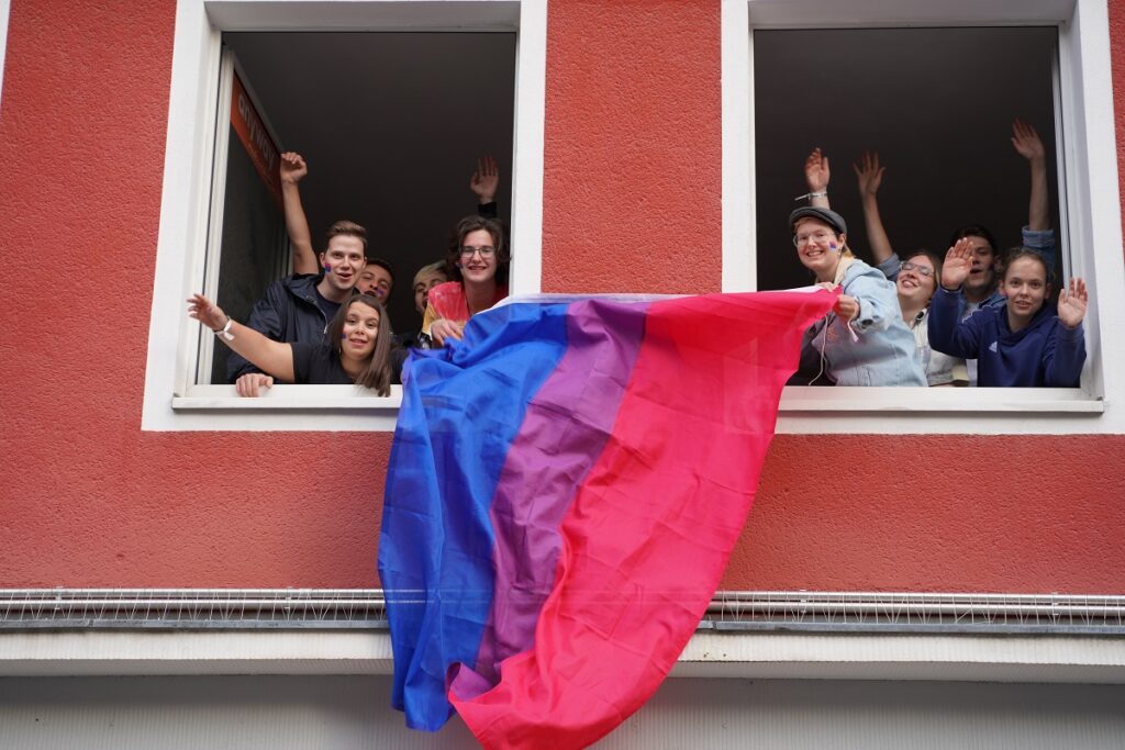 Bi-Sichtbarkeit auch am Fenster des anyway